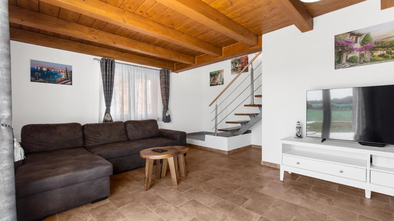 Holiday Home Lino Дайла Екстер'єр фото