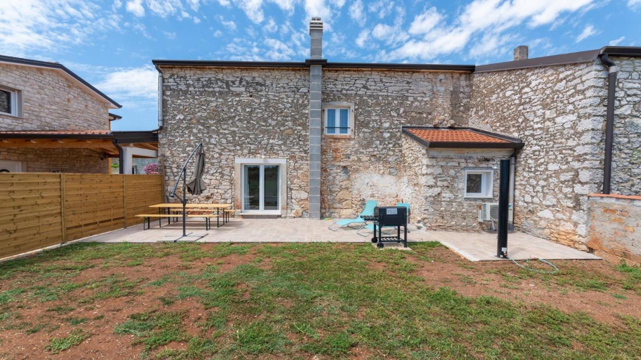 Holiday Home Lino Дайла Екстер'єр фото