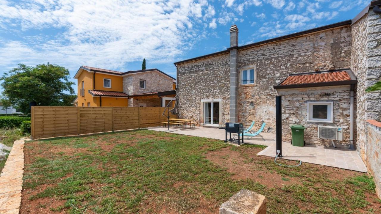 Holiday Home Lino Дайла Екстер'єр фото